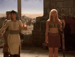 extant_XenaWarriorPrincess_4x06-ATaleOfTwoMuses_2328