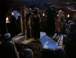 extant_XenaWarriorPrincess_4x06-ATaleOfTwoMuses_2780