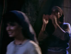 extant_XenaWarriorPrincess_4x06-ATaleOfTwoMuses_2857