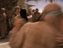 extant_XenaWarriorPrincess_4x06-ATaleOfTwoMuses_3290