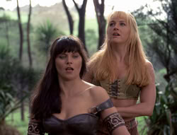extant_XenaWarriorPrincess_4x07-LockedUpAndTiedDown_0035