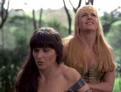 extant_XenaWarriorPrincess_4x07-LockedUpAndTiedDown_0043
