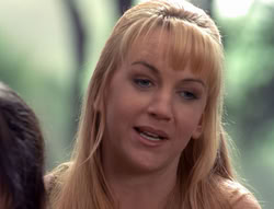 extant_XenaWarriorPrincess_4x07-LockedUpAndTiedDown_0062