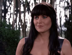 extant_XenaWarriorPrincess_4x07-LockedUpAndTiedDown_0228