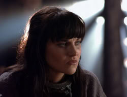 extant_XenaWarriorPrincess_4x07-LockedUpAndTiedDown_0365