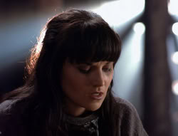 extant_XenaWarriorPrincess_4x07-LockedUpAndTiedDown_0366