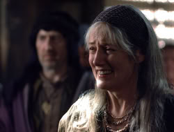 extant_XenaWarriorPrincess_4x07-LockedUpAndTiedDown_0401