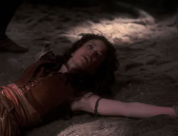 extant_XenaWarriorPrincess_4x07-LockedUpAndTiedDown_0518