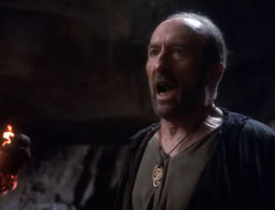 extant_XenaWarriorPrincess_4x07-LockedUpAndTiedDown_0547