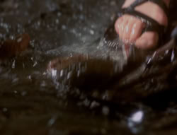 extant_XenaWarriorPrincess_4x07-LockedUpAndTiedDown_0579