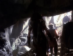 extant_XenaWarriorPrincess_4x07-LockedUpAndTiedDown_0583