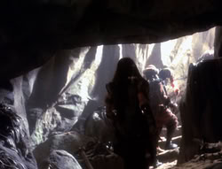 extant_XenaWarriorPrincess_4x07-LockedUpAndTiedDown_0584