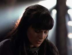 extant_XenaWarriorPrincess_4x07-LockedUpAndTiedDown_0670