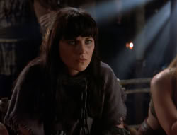 extant_XenaWarriorPrincess_4x07-LockedUpAndTiedDown_0687