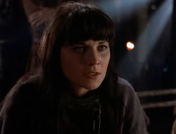 extant_XenaWarriorPrincess_4x07-LockedUpAndTiedDown_0690