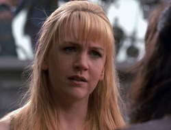 extant_XenaWarriorPrincess_4x07-LockedUpAndTiedDown_0771