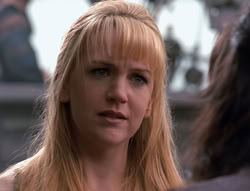 extant_XenaWarriorPrincess_4x07-LockedUpAndTiedDown_0775