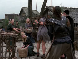 extant_XenaWarriorPrincess_4x07-LockedUpAndTiedDown_0835