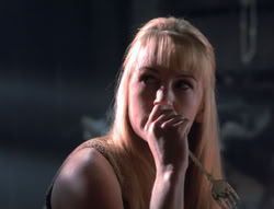 extant_XenaWarriorPrincess_4x07-LockedUpAndTiedDown_0910