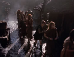 extant_XenaWarriorPrincess_4x07-LockedUpAndTiedDown_0996