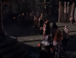 extant_XenaWarriorPrincess_4x07-LockedUpAndTiedDown_1008
