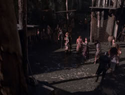 extant_XenaWarriorPrincess_4x07-LockedUpAndTiedDown_1011