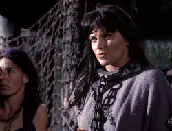 extant_XenaWarriorPrincess_4x07-LockedUpAndTiedDown_1040