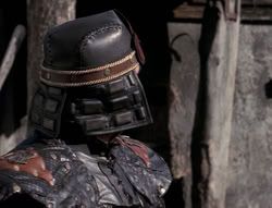 extant_XenaWarriorPrincess_4x07-LockedUpAndTiedDown_1104