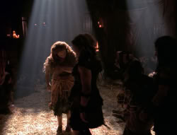 extant_XenaWarriorPrincess_4x07-LockedUpAndTiedDown_1165