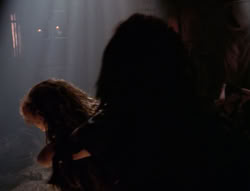 extant_XenaWarriorPrincess_4x07-LockedUpAndTiedDown_1170