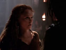extant_XenaWarriorPrincess_4x07-LockedUpAndTiedDown_1174