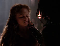 extant_XenaWarriorPrincess_4x07-LockedUpAndTiedDown_1185