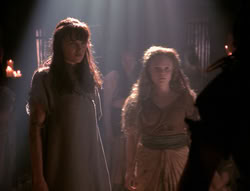 extant_XenaWarriorPrincess_4x07-LockedUpAndTiedDown_1216