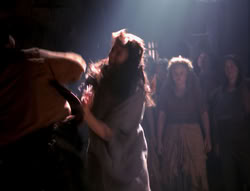 extant_XenaWarriorPrincess_4x07-LockedUpAndTiedDown_1289