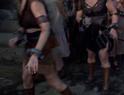 extant_XenaWarriorPrincess_4x07-LockedUpAndTiedDown_1345