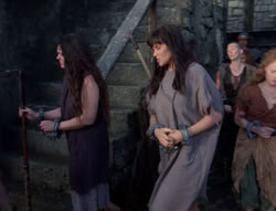 extant_XenaWarriorPrincess_4x07-LockedUpAndTiedDown_1350