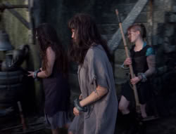 extant_XenaWarriorPrincess_4x07-LockedUpAndTiedDown_1351