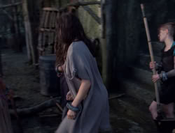 extant_XenaWarriorPrincess_4x07-LockedUpAndTiedDown_1352
