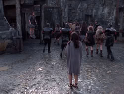 extant_XenaWarriorPrincess_4x07-LockedUpAndTiedDown_1446
