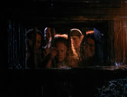 extant_XenaWarriorPrincess_4x07-LockedUpAndTiedDown_1547