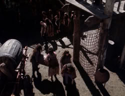 extant_XenaWarriorPrincess_4x07-LockedUpAndTiedDown_1631