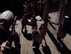 extant_XenaWarriorPrincess_4x07-LockedUpAndTiedDown_1632