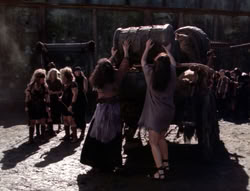 extant_XenaWarriorPrincess_4x07-LockedUpAndTiedDown_1639