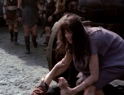 extant_XenaWarriorPrincess_4x07-LockedUpAndTiedDown_1651