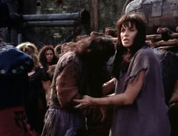 extant_XenaWarriorPrincess_4x07-LockedUpAndTiedDown_1663