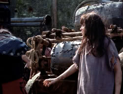 extant_XenaWarriorPrincess_4x07-LockedUpAndTiedDown_1675