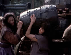 extant_XenaWarriorPrincess_4x07-LockedUpAndTiedDown_1779