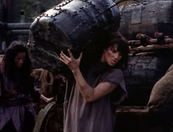 extant_XenaWarriorPrincess_4x07-LockedUpAndTiedDown_1790
