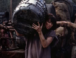 extant_XenaWarriorPrincess_4x07-LockedUpAndTiedDown_1796