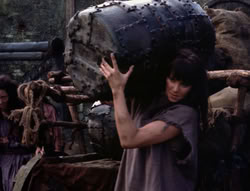 extant_XenaWarriorPrincess_4x07-LockedUpAndTiedDown_1803